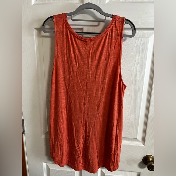 Old navy tank top XL - Picture 3 of 3